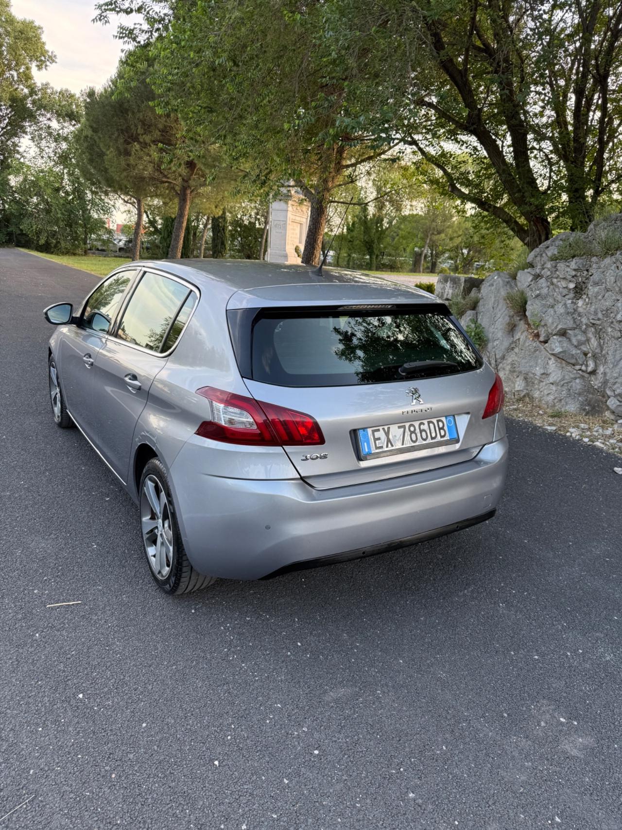 Peugeot 308 PureTech Turbo 130 S&S Allure