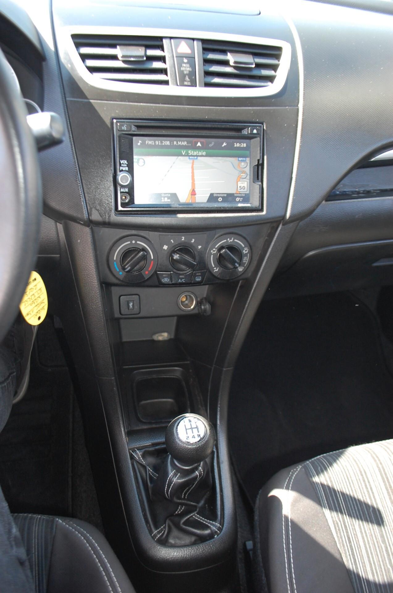 Suzuki Swift 1.3 ddis 75CV B-Top Uff Italy Led Navi USB