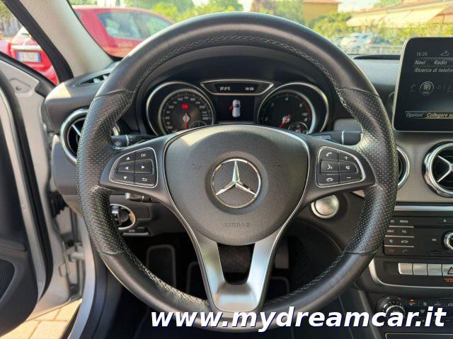 MERCEDES-BENZ GLA 200 d Automatic Sport