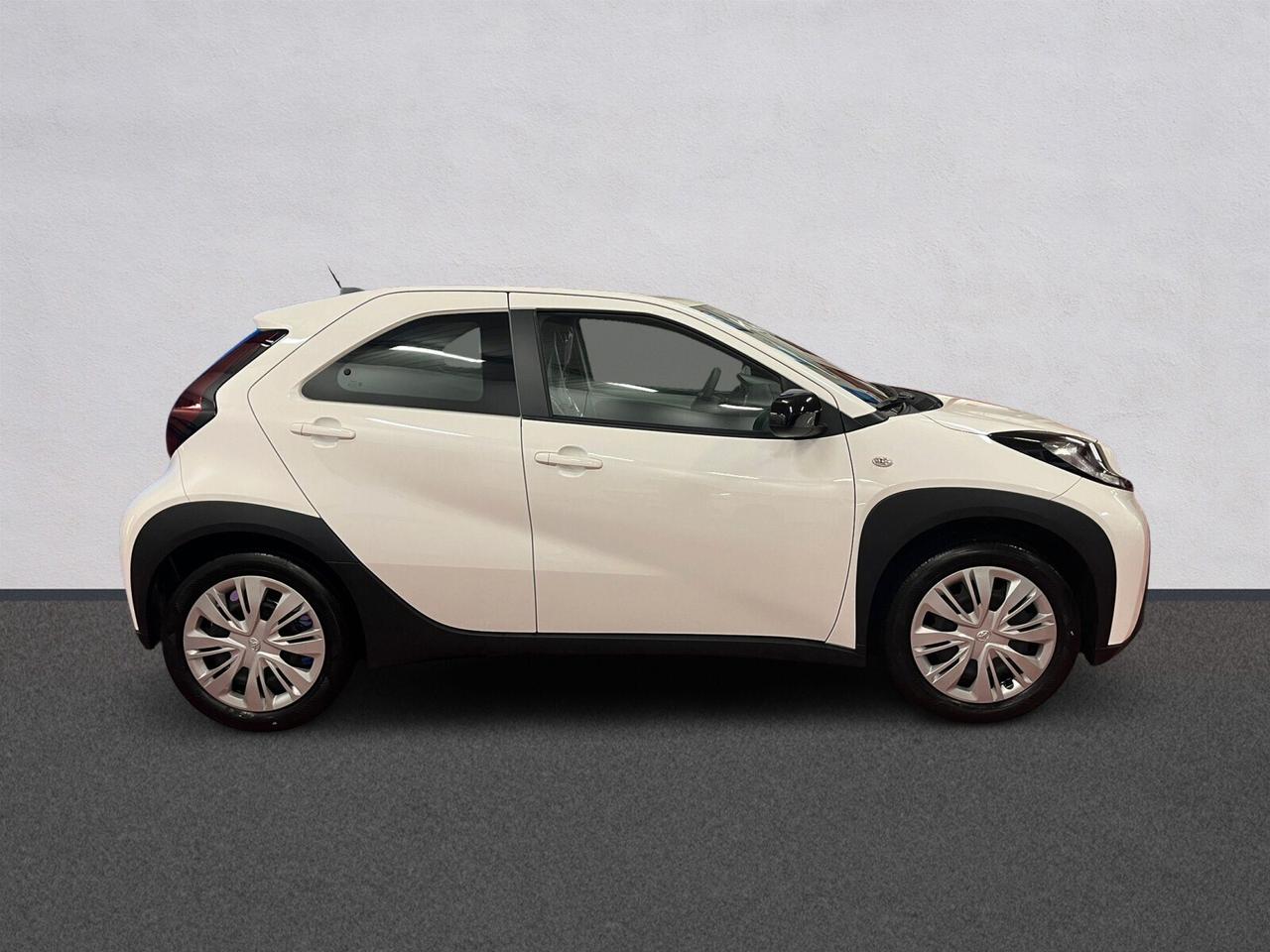 Toyota Aygo X 1.0 VVT-i 72 CV 5 porte Active | da €202 al mese