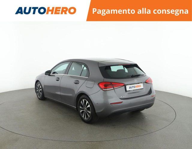 MERCEDES-BENZ A 180 d Automatic Business