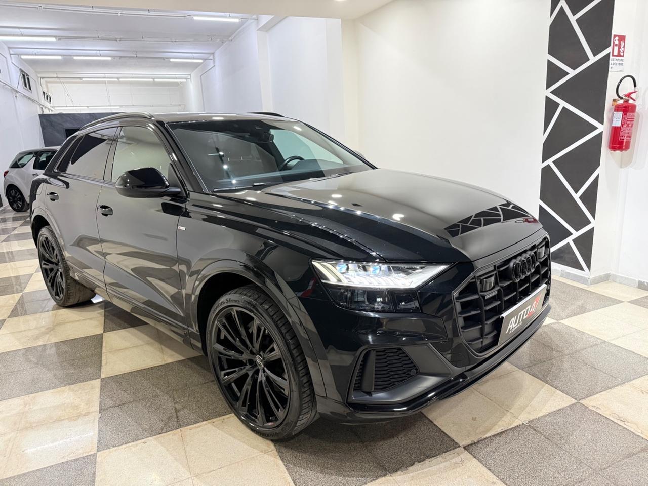 Audi Q8 45 TDI quattro S Line Full optional