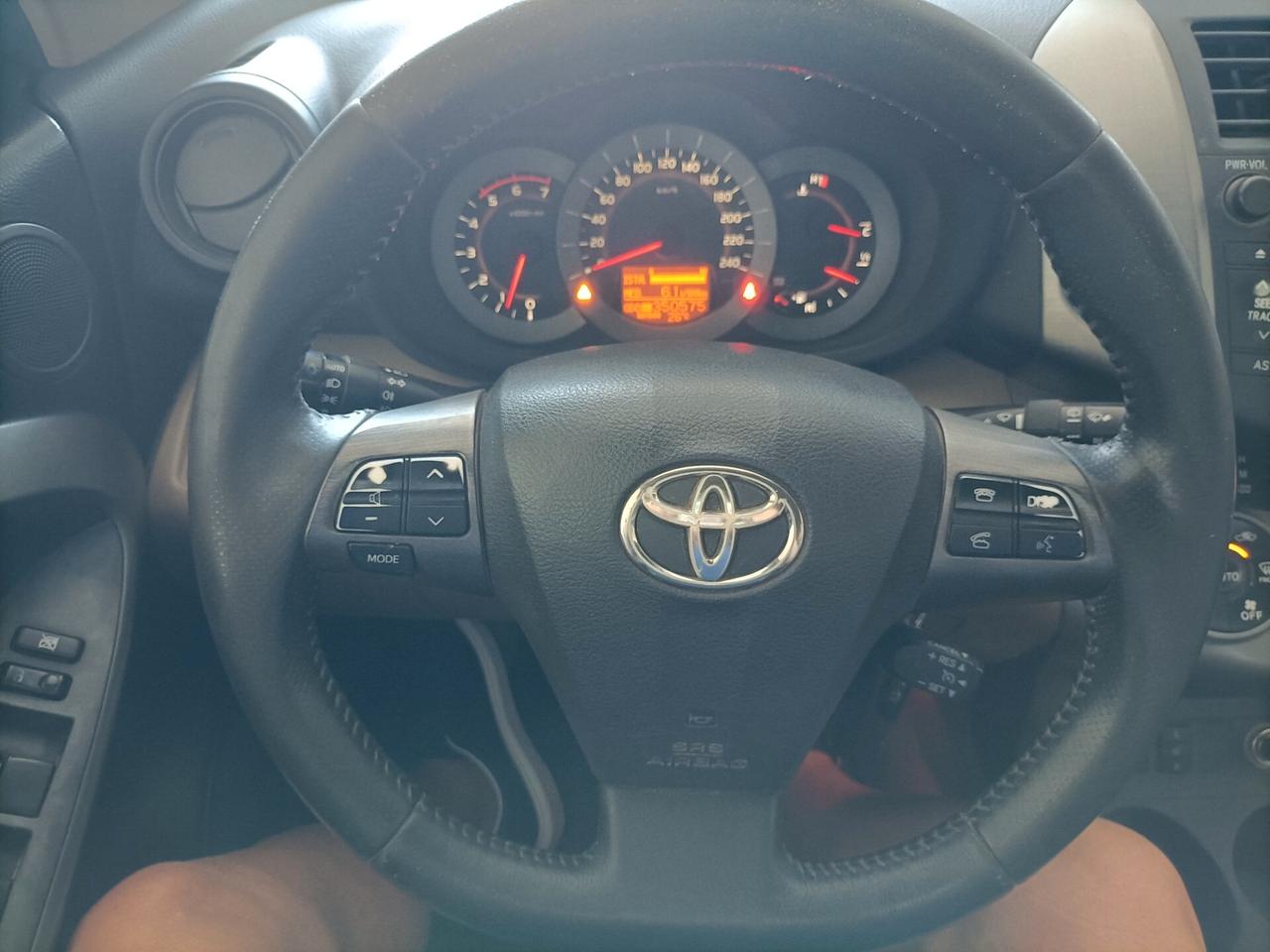 Toyota RAV 4 Crossover 2.2 D-4D 150 CV Lounge 03/2012