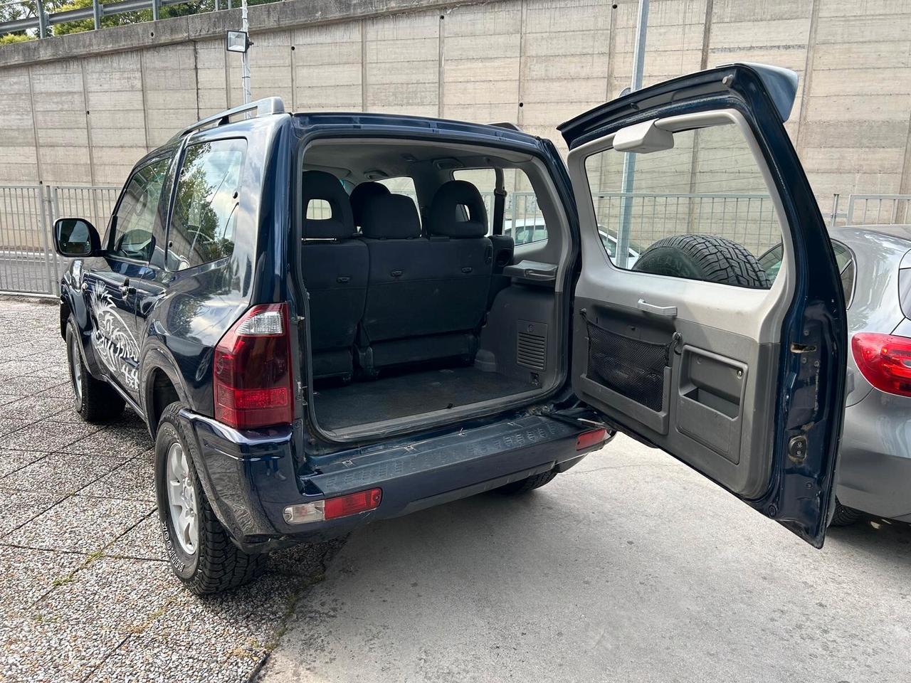 Mitsubishi Pajero 2.5 TDI 3p. GL