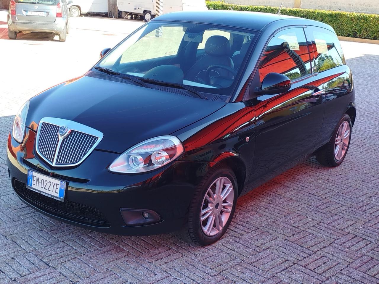 Lancia Ypsilon 1.2 69 CV 3 porte GPL