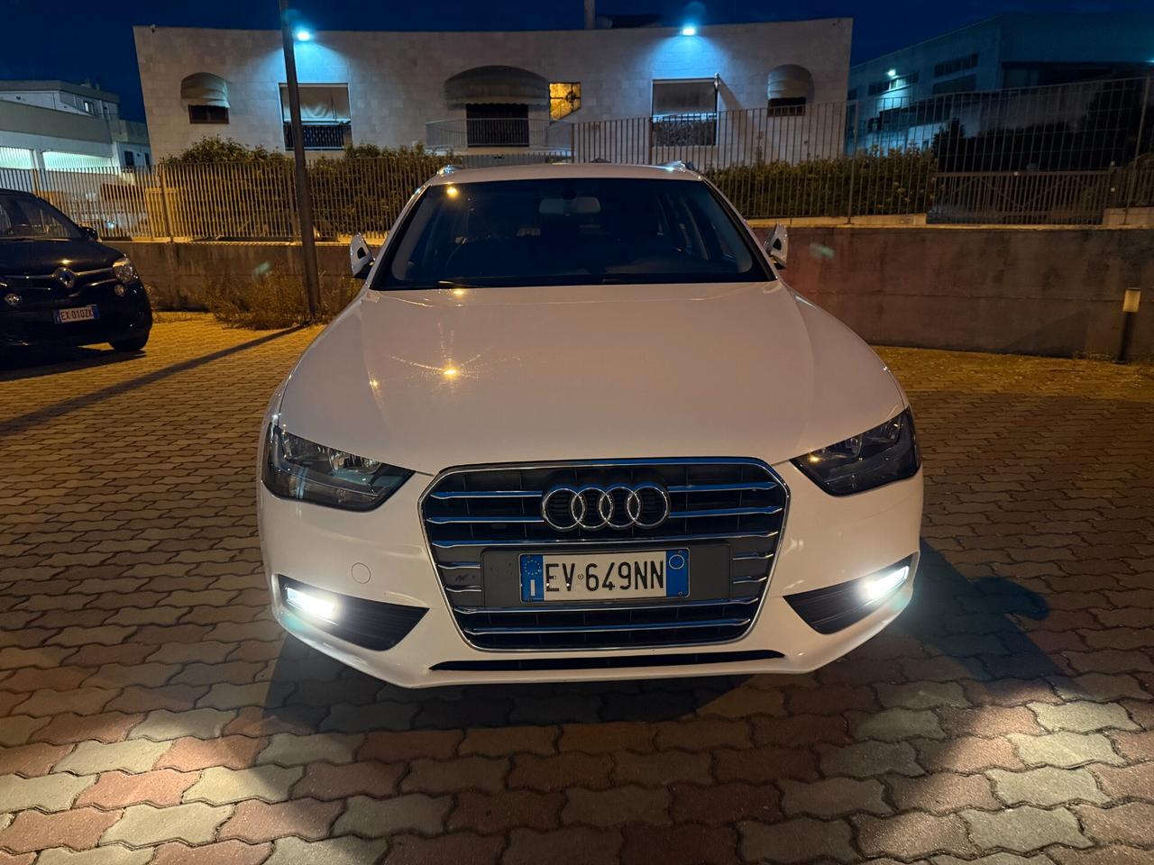 Audi A4 Avant 2.0 TDI ultra 136CV Business