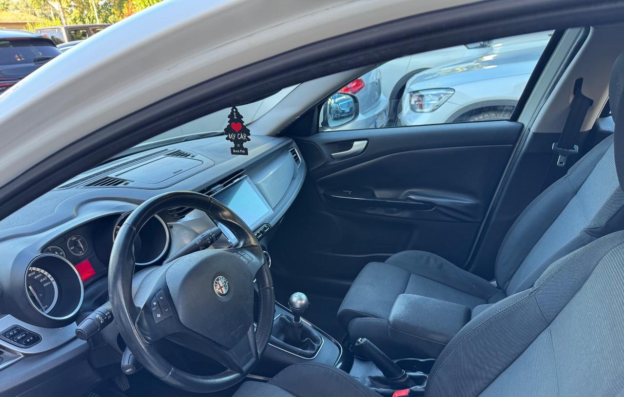 Alfa Romeo Giulietta 1.6 JTDm-2 105 CV Exclusive