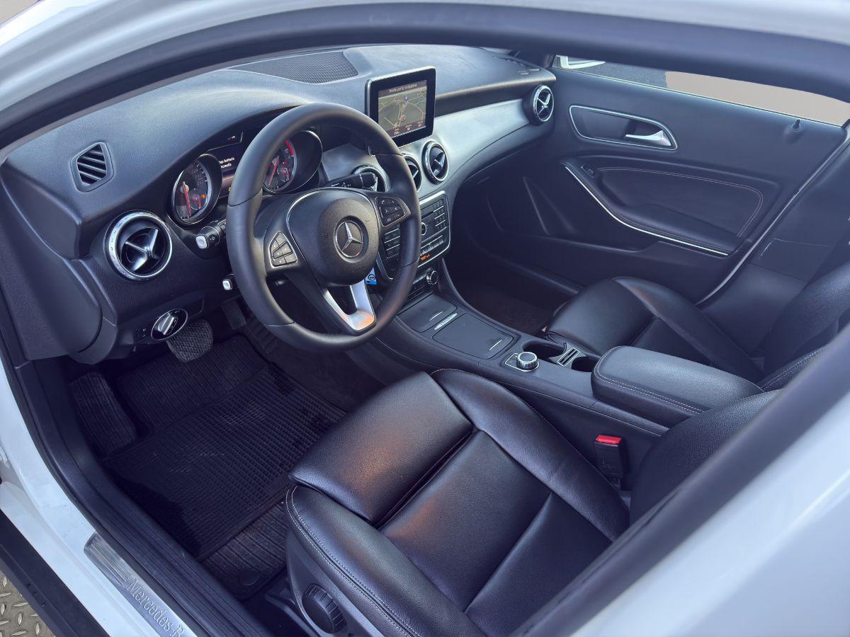 MERCEDES - Classe GLA - GLA 200 d Automatic Premium AMG TETTO