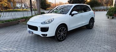 Porsche Cayenne 3.0 Platinum Edition gancio traino