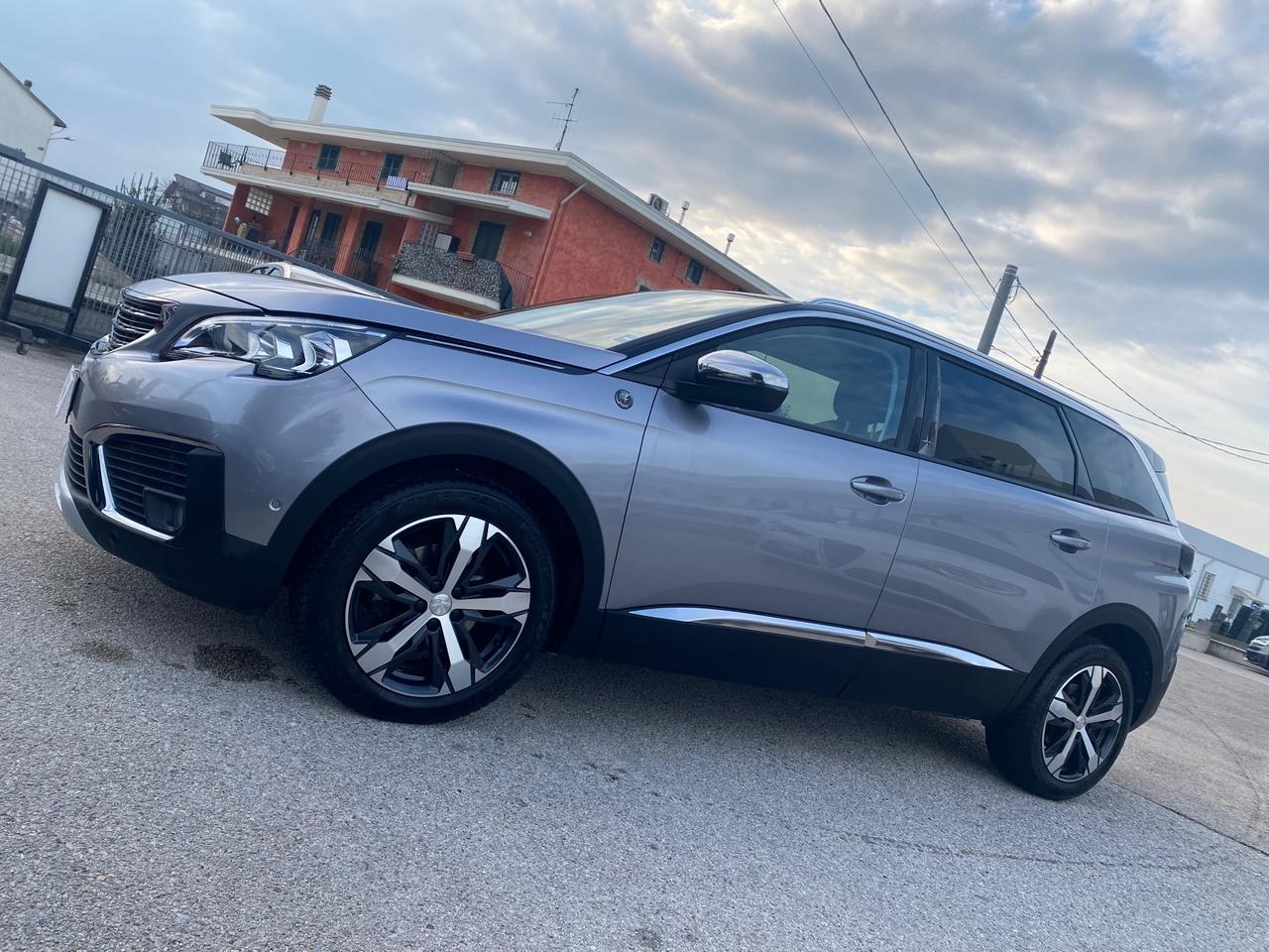 Peugeot 5008 1.6 BlueHDi 120 S&S EAT6 Crossway