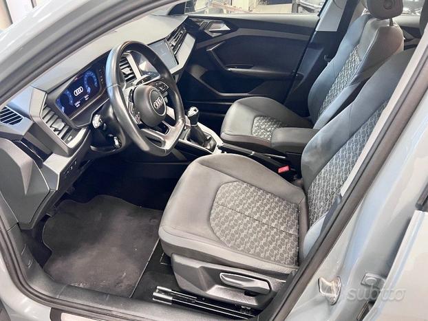 AUDI A1 SPB 25 TFSI S line / Retrocamera