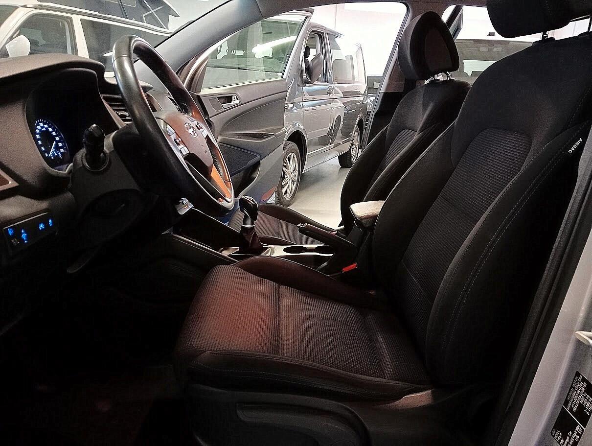 Hyundai TUCSON 1.7 CRDI XPOSSIBLE 19" CAMERA *CAMBIO NUOVO*