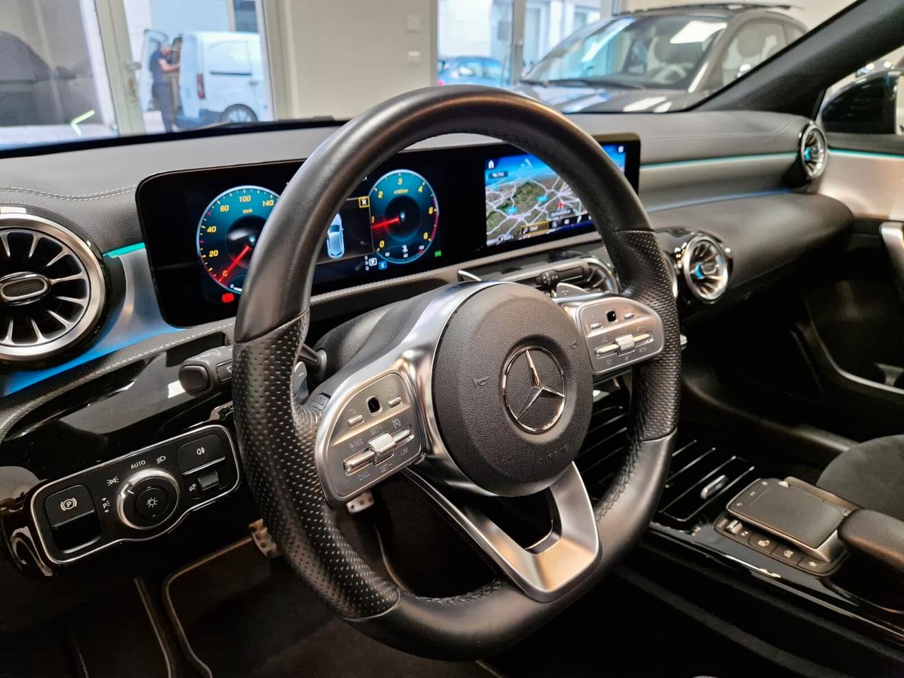 MERCEDES-BENZ 180 D TETTO PANORAMICO VERSIONE EDITION