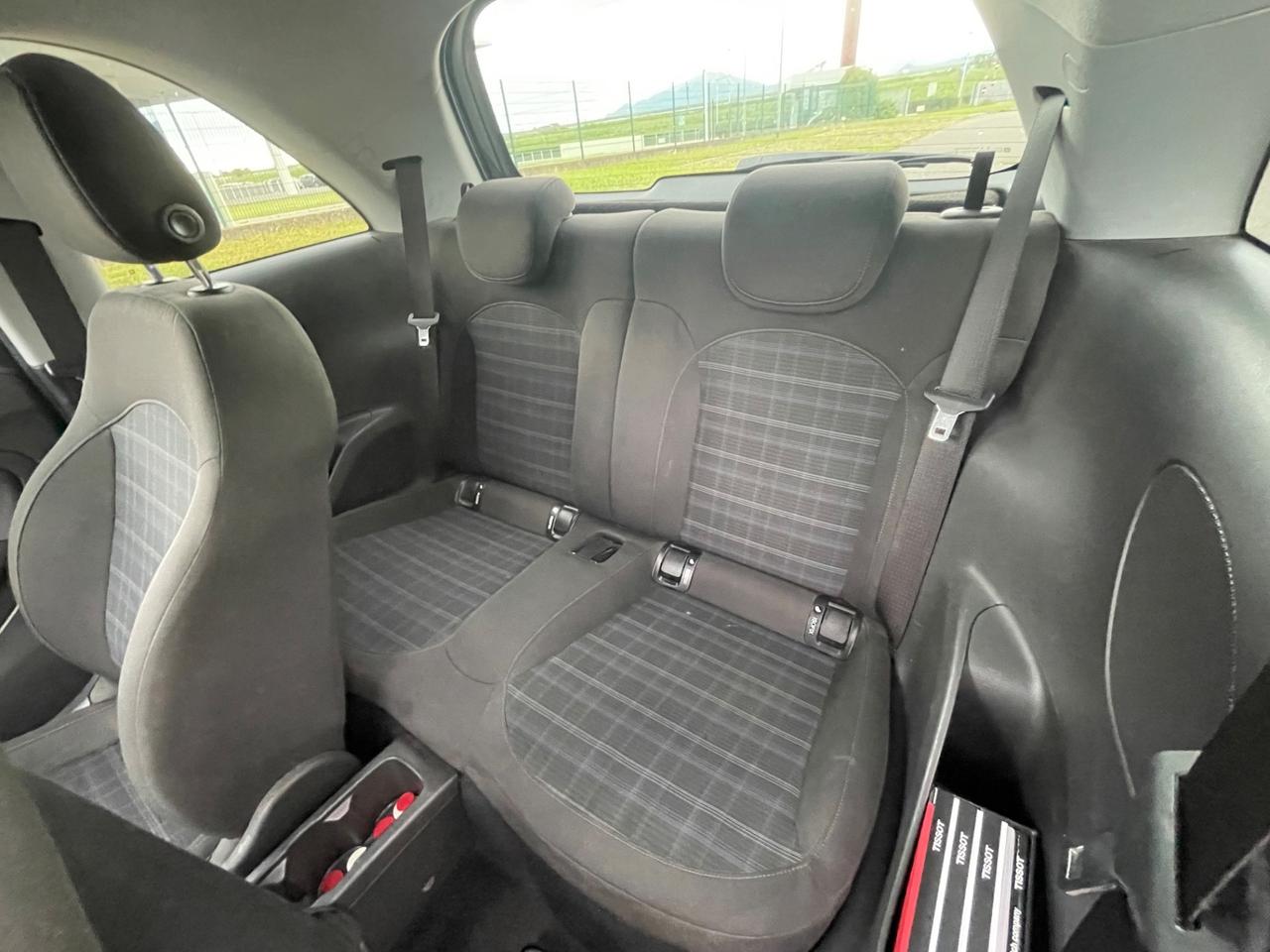 Opel Adam Rocks 1.2 70 CV Air