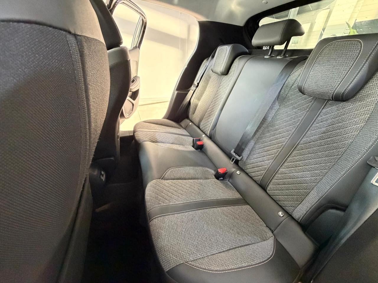 Peugeot 208 PureTech 100 Stop&Start 5 porte Allure