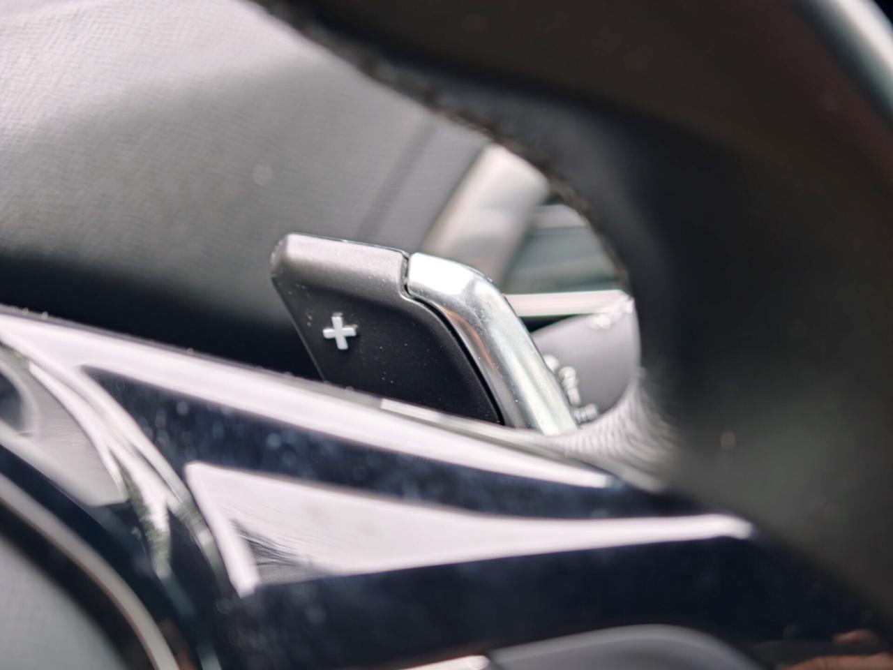 Peugeot 3008 Plug-in Allure Pack PREZZO VERO!