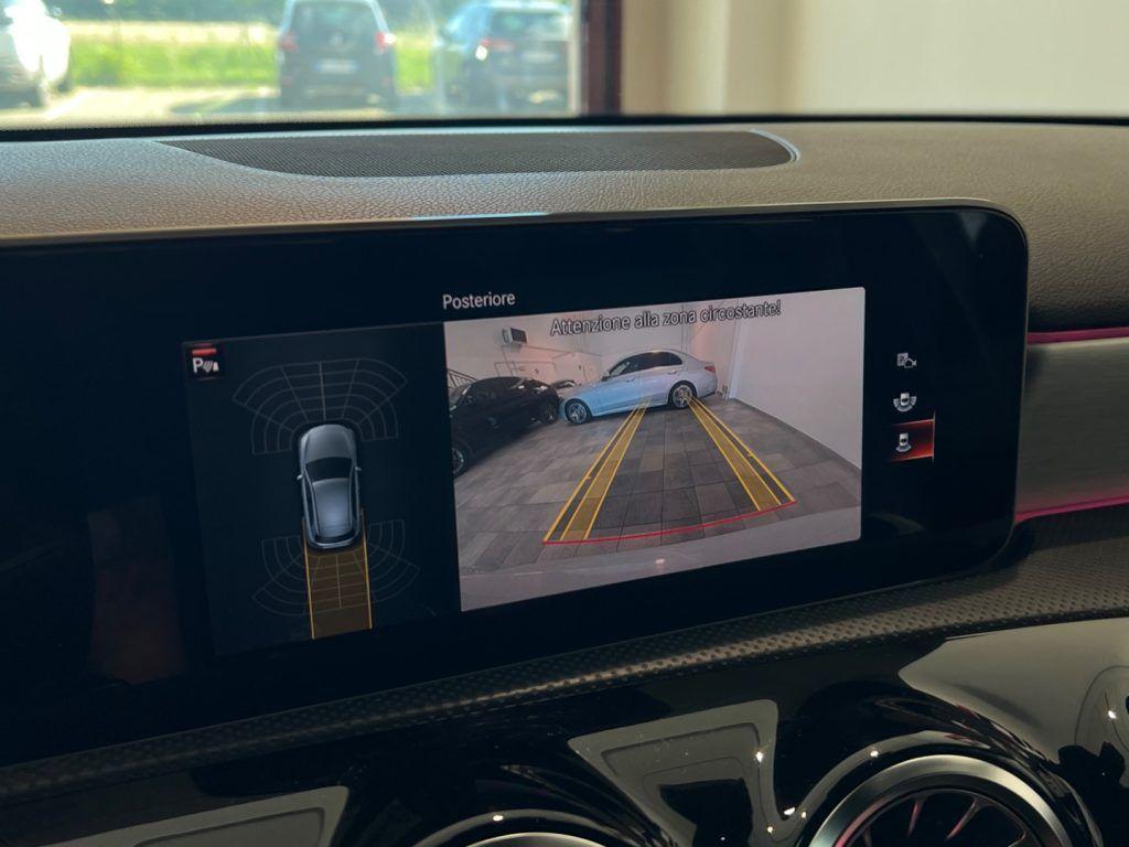 Mercedes-Benz A 180 d Automatic Premium AMG Line