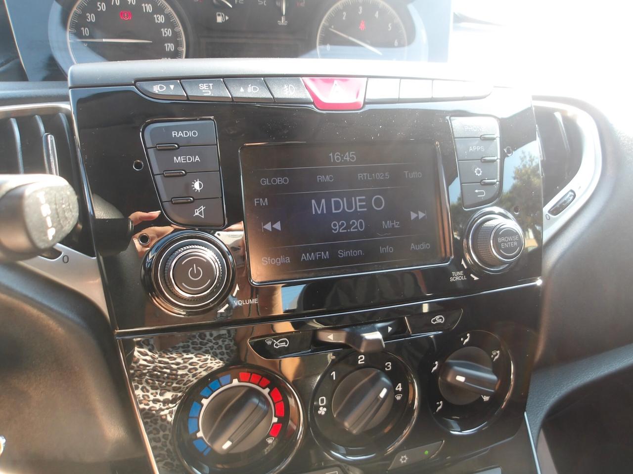 LANCIA YPSILON 1.2 B/GPL-CASA MADRE
