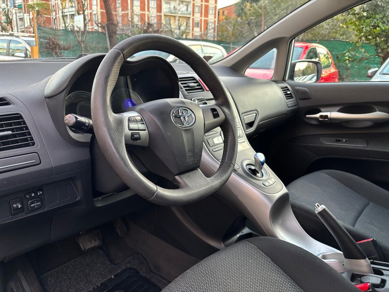 Toyota Auris 1.8 Hybrid 5 porte Executive