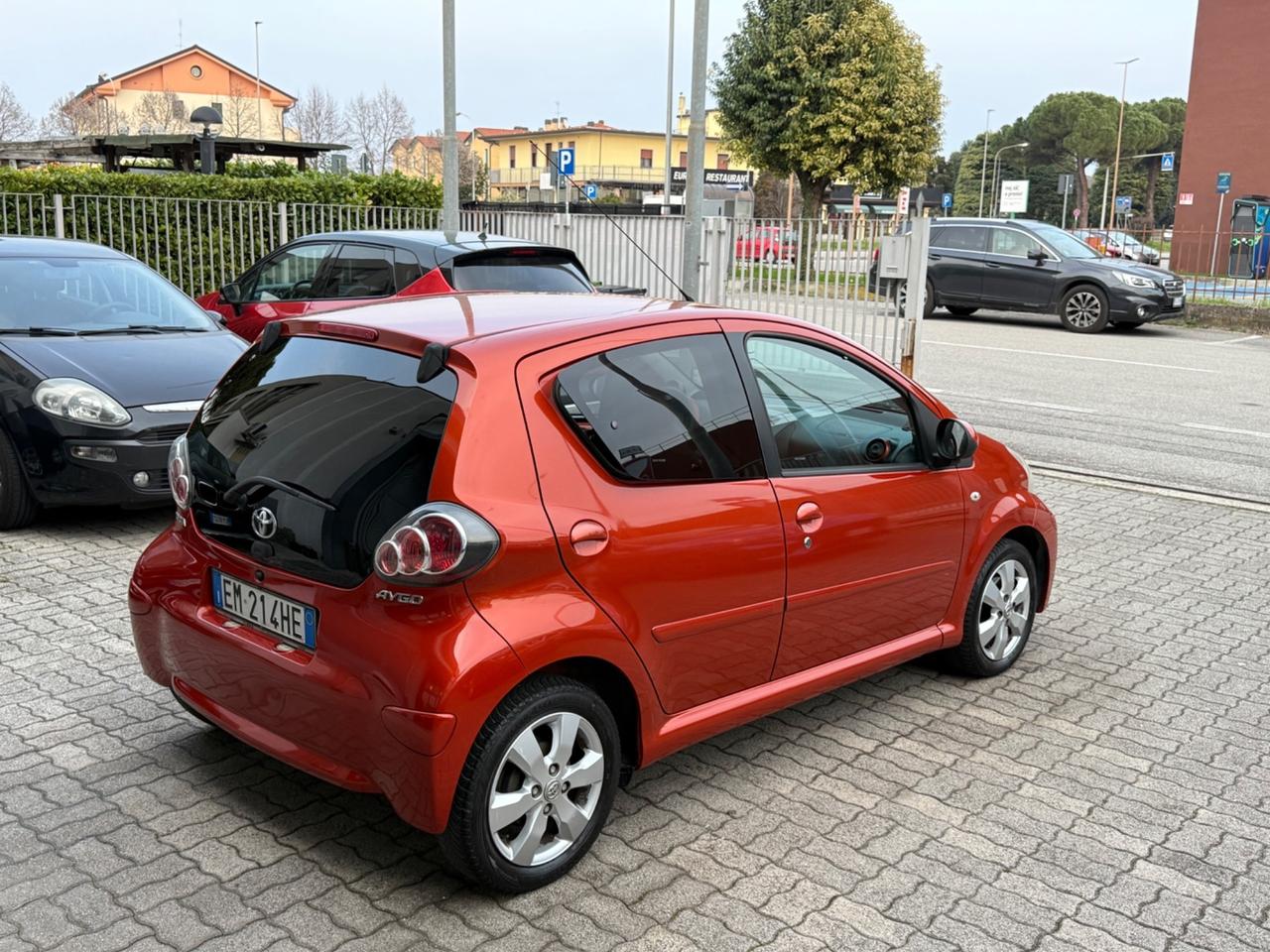 Toyota Aygo 1.0 12V VVT-i 5 porte Tobasco