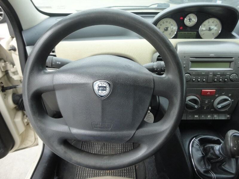 LANCIA Ypsilon 1.2 Oro