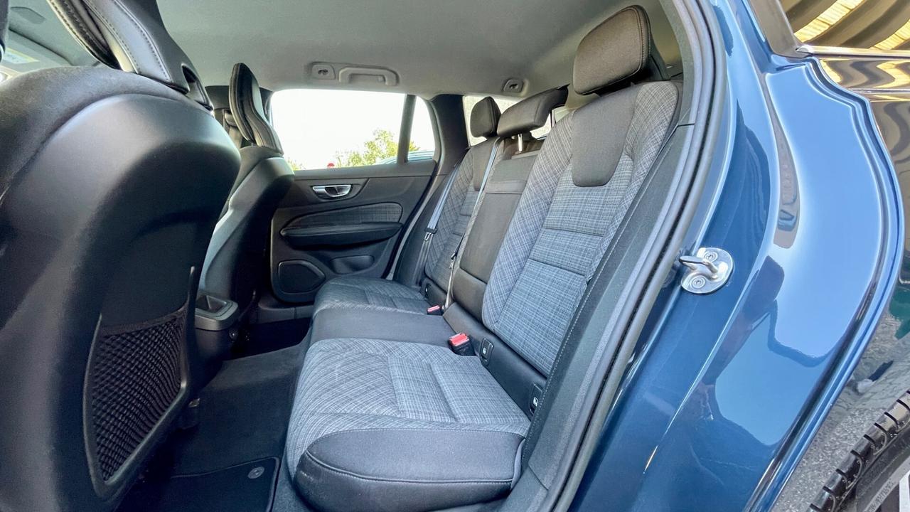VOLVO V60 B4 2.0 PLUS BRIGHT 197CV - VIRTUAL COCKPIT, FULL LED