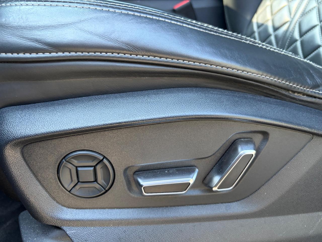 Audi SQ8 TDI QUATTRO TIPTRONIC SPORT ATTITUDE