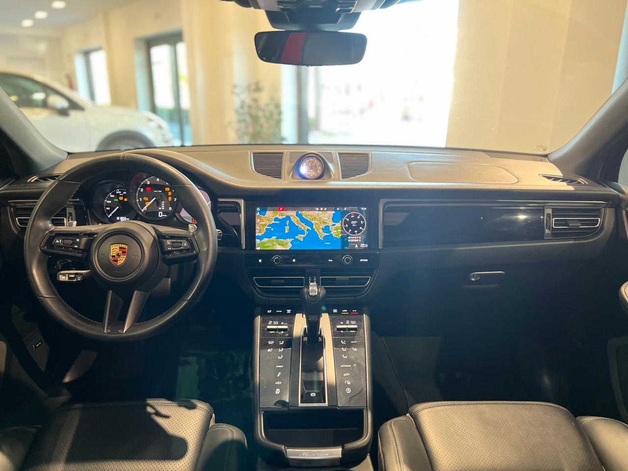 Porsche Macan 2.0 PASM PNEUMATICHE