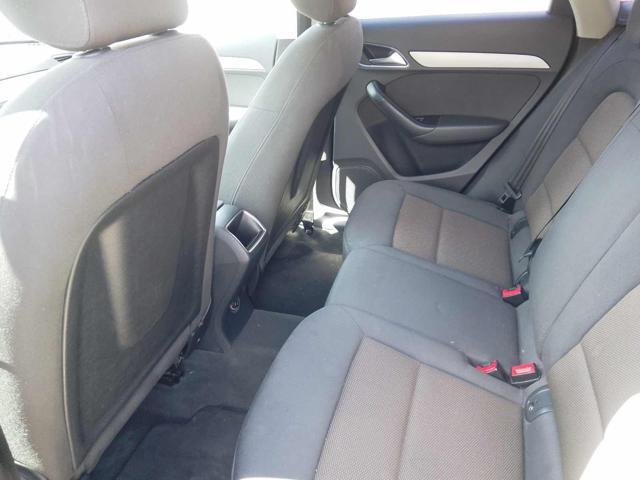 AUDI Q3 2.0 TDI quattro Business