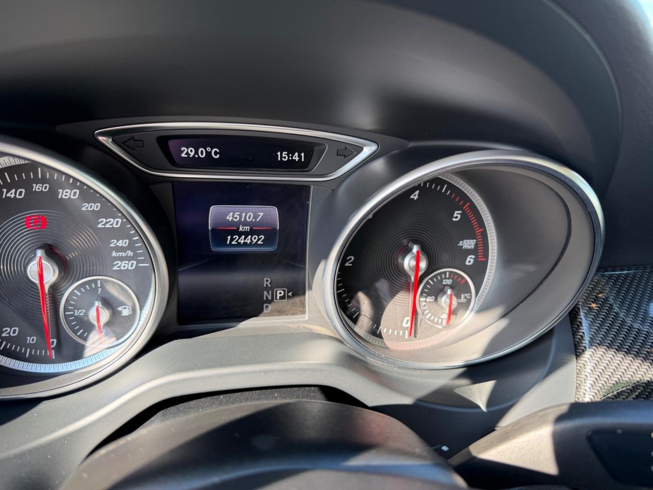 Mercedes-benz GLA 200 d Automatic Premium Night Edition