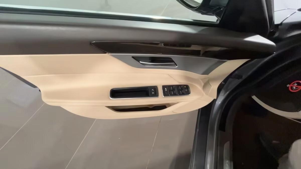 Jaguar XF 2.0 D 180 CV Prestige auto