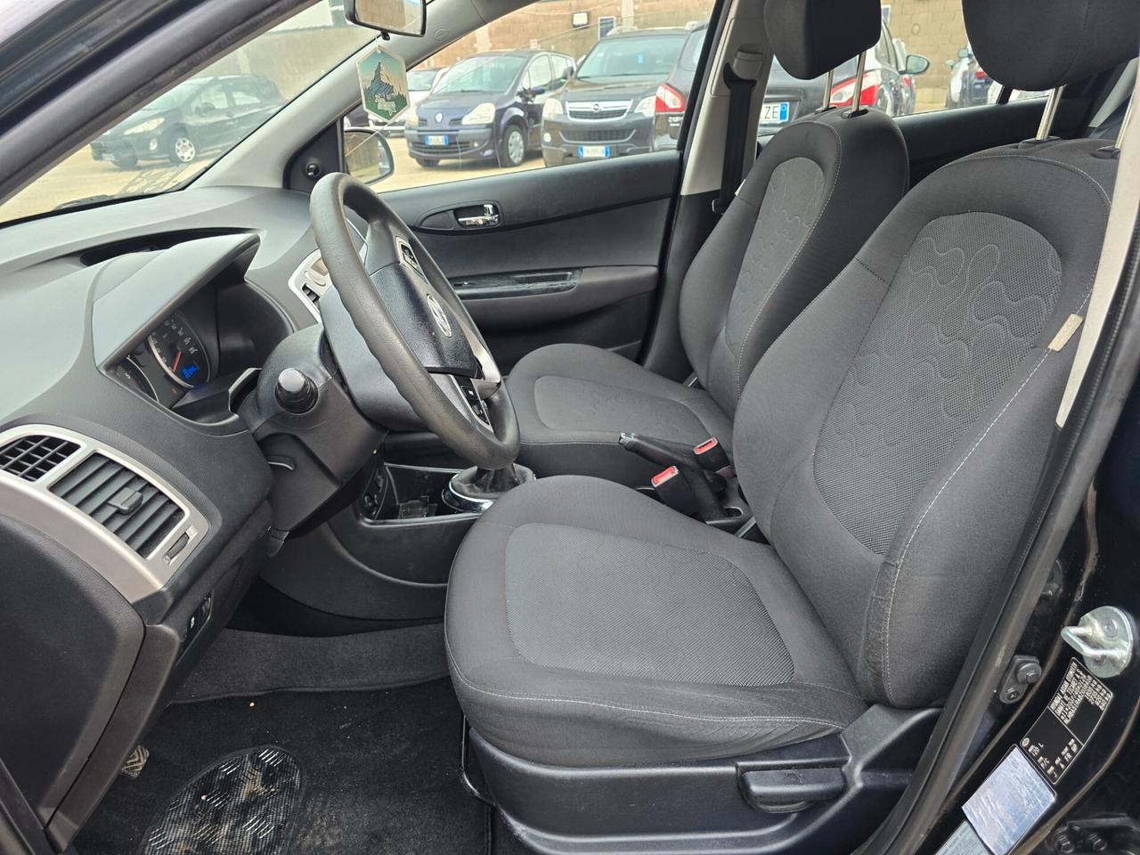 Hyundai i20 1.4 CRDi 5p. 75cv full economica 2011