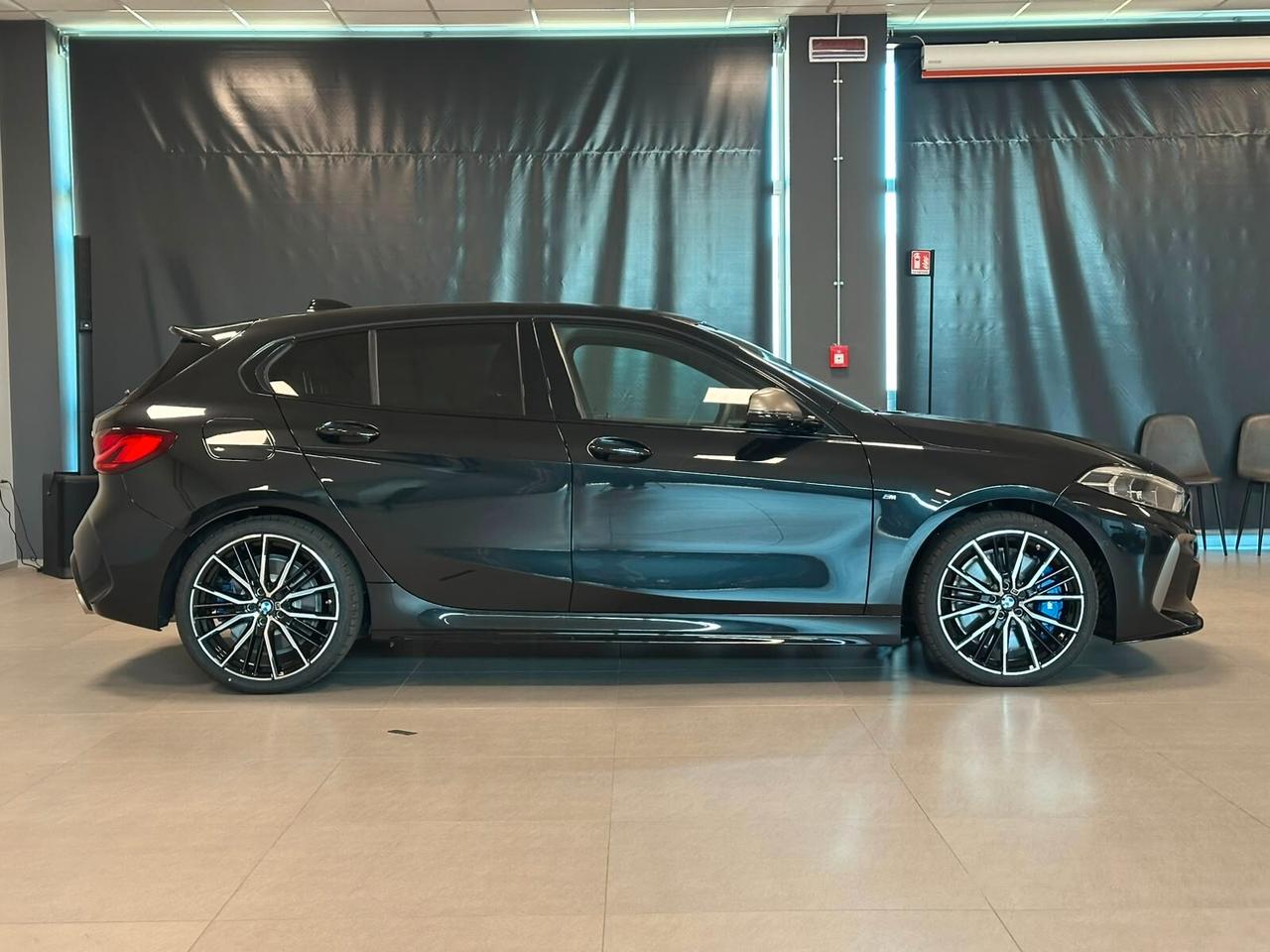 Bmw 135 M 135i xDrive Colorvision Edition