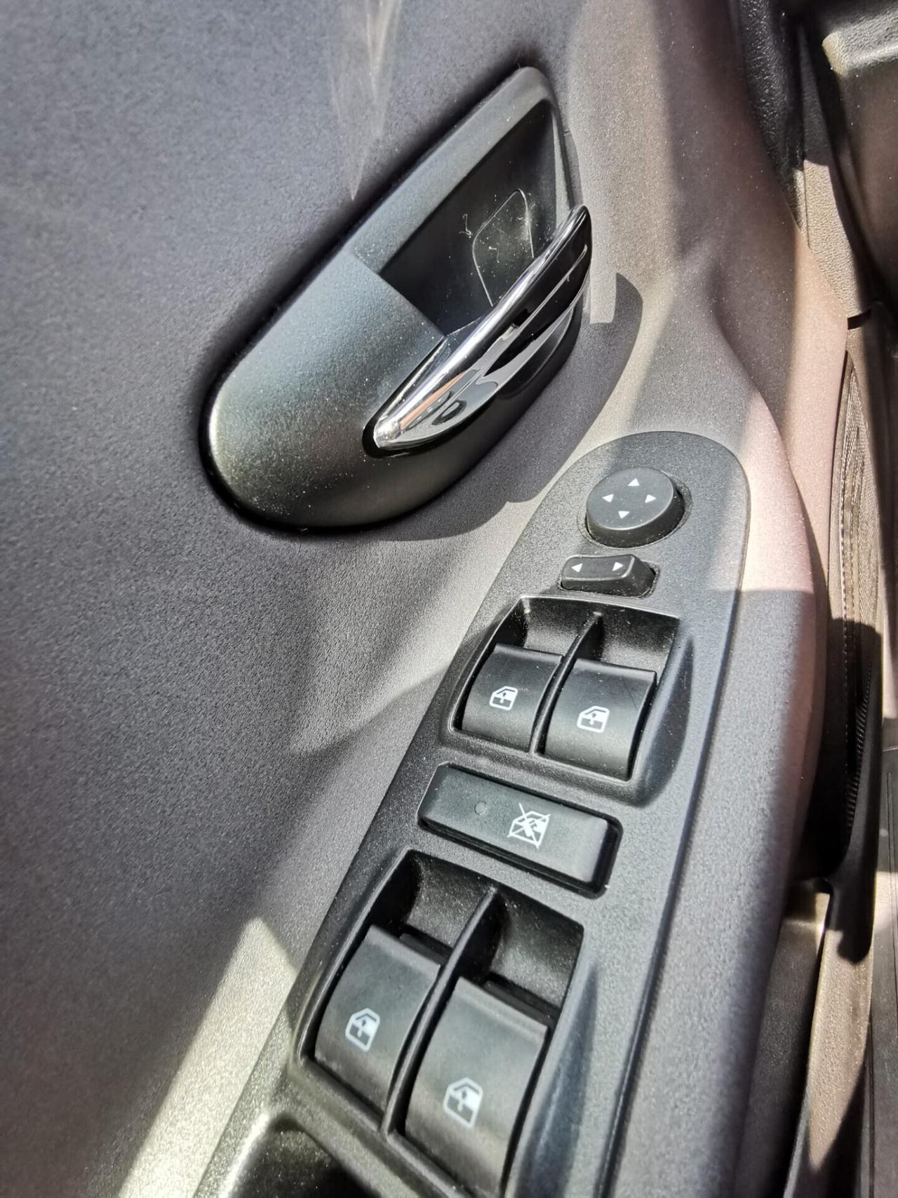 Lancia Ypsilon 1.3 MJT 75 CV Platinum 2011