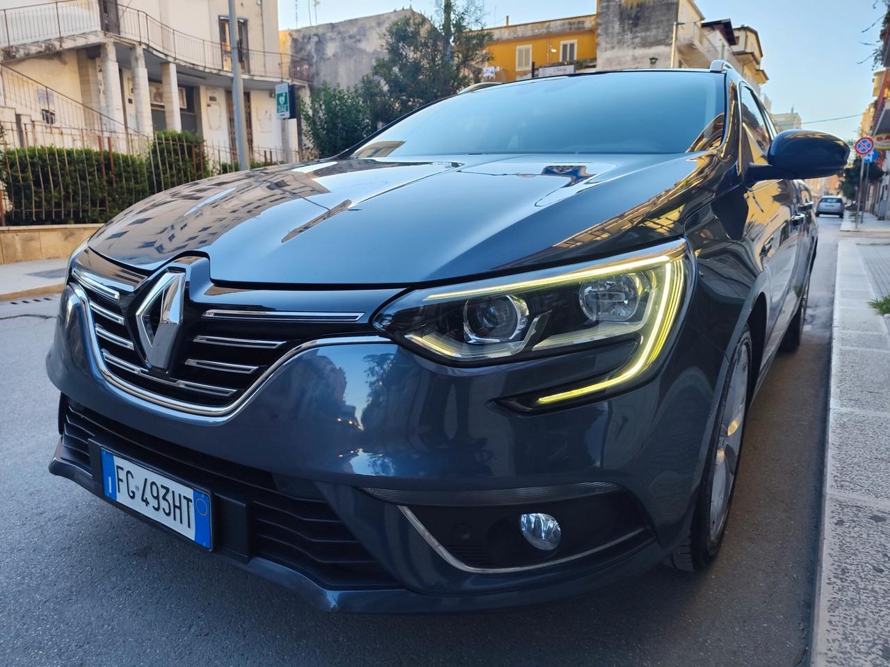Renault Mégane Sporter 1.5 dCi NAVI PELLE AUTOMATICA
