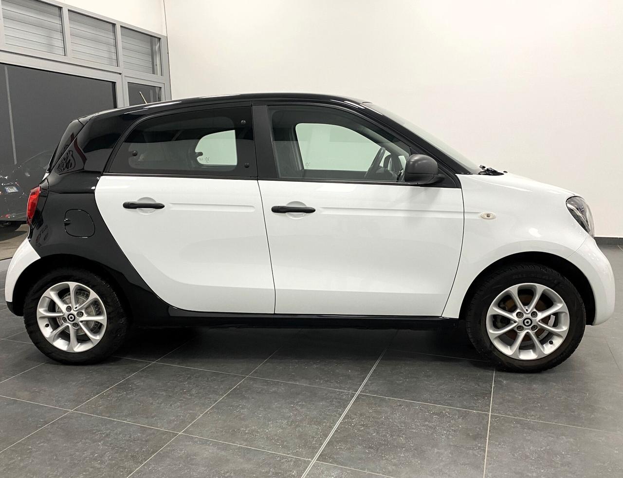 Smart ForFour 70 1.0 twinamic Youngster