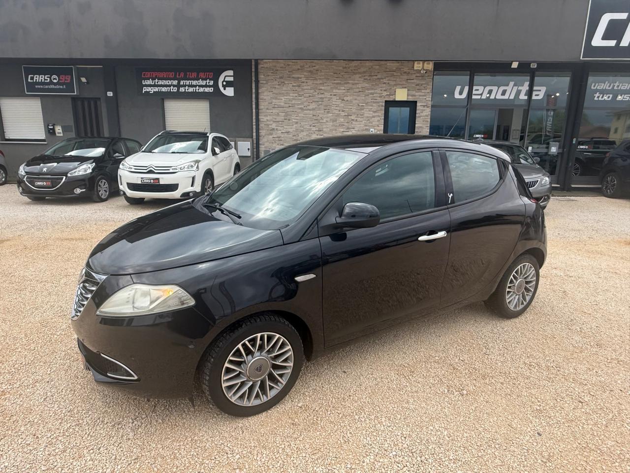 Lancia Ypsilon 0.9 TwinAir 85 CV 5 porte S&S Platinum