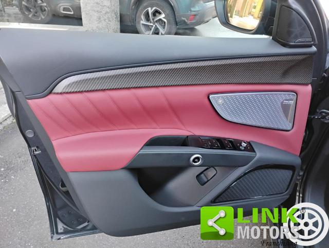 MASERATI Grecale Folgore