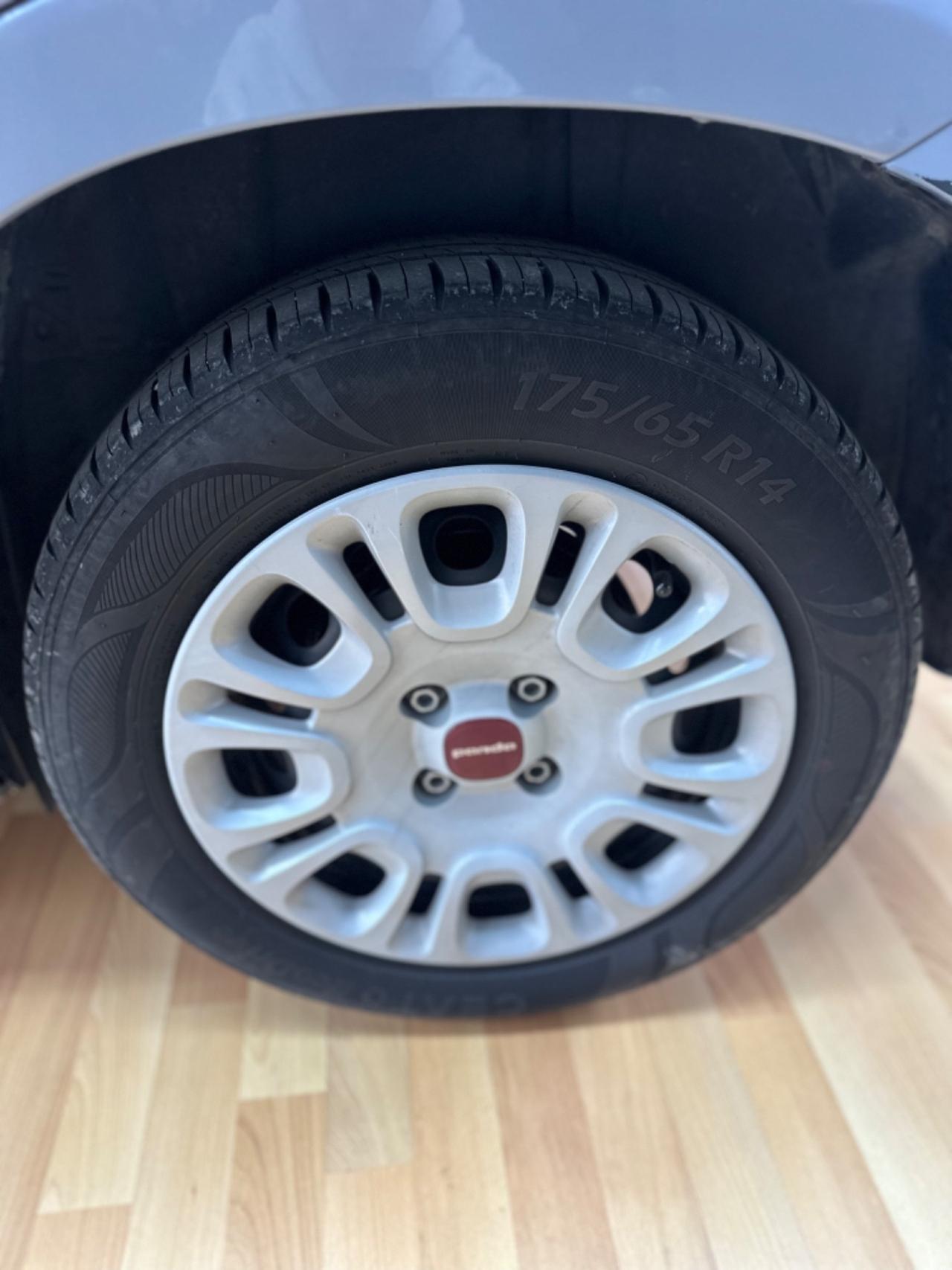 Fiat Panda 1.0 GSE S&S Hybrid Street Van 4 posti
