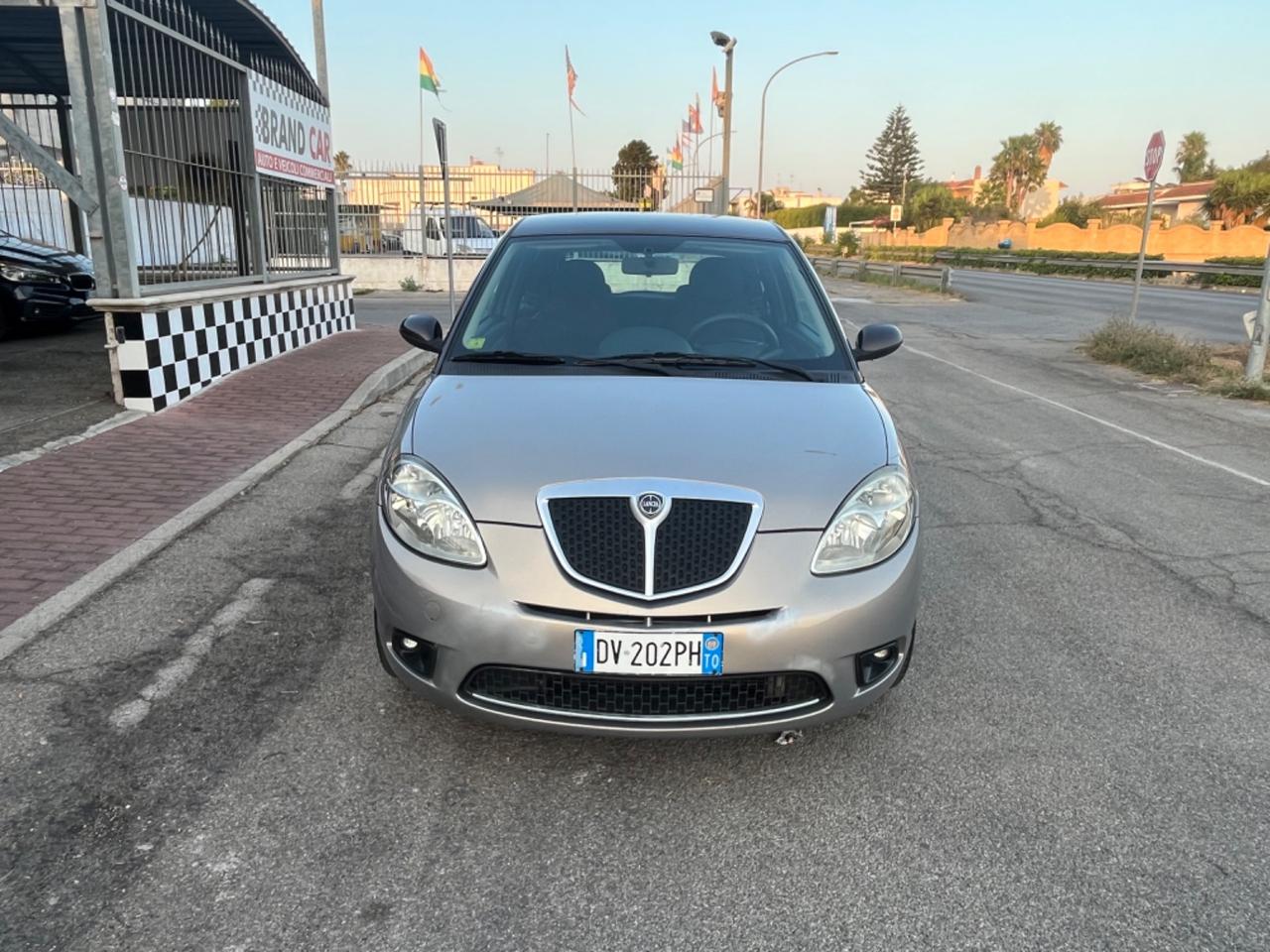 Lancia Ypsilon 1.2 Oro Unipro2009