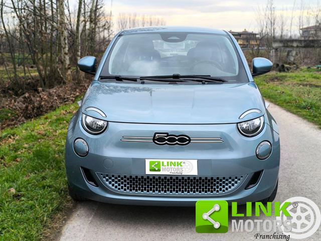 FIAT 500e Berlina 42 kWh La Prima