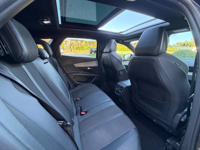 PEUGEOT 3008 HDi 130CV GT AUTO+TETTO APRIB+PELLE+18+RCAM+2PDC