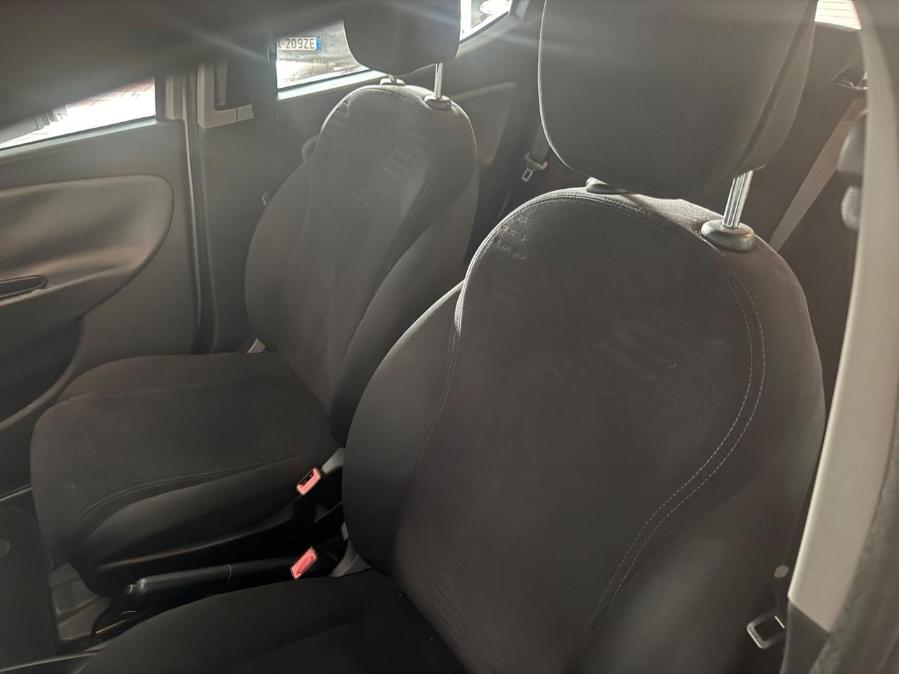 Lancia Ypsilon 1.2 69 CV 5 porte GPL Ecochic Gold