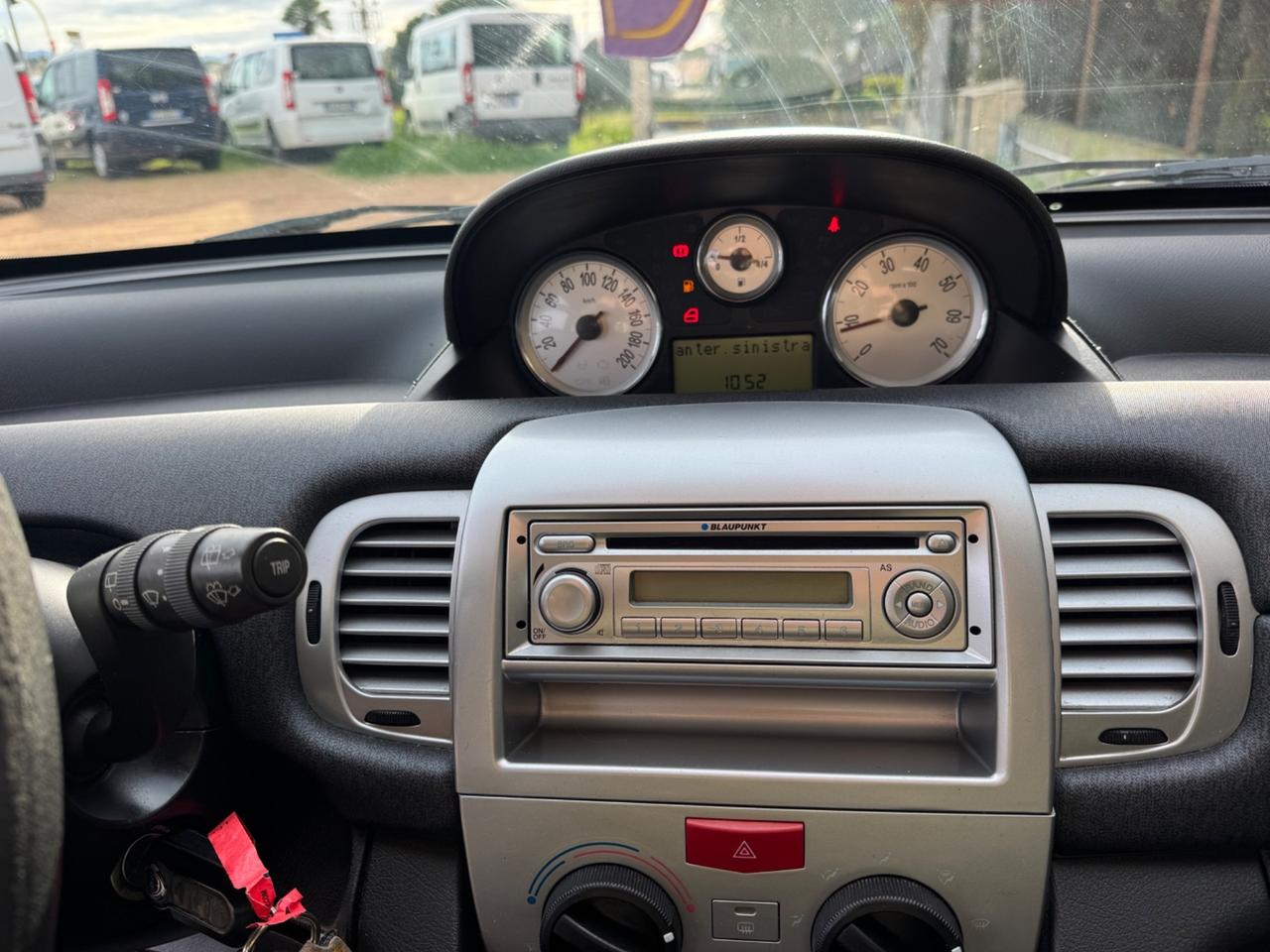 Lancia Ypsilon 1.2 69 PLATINUM