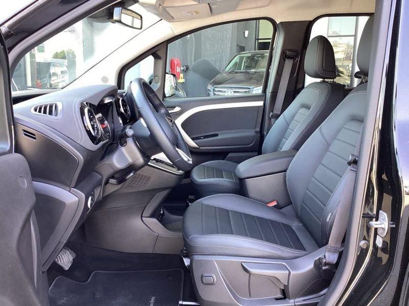 Mercedes-Benz Classe T 180 d AT