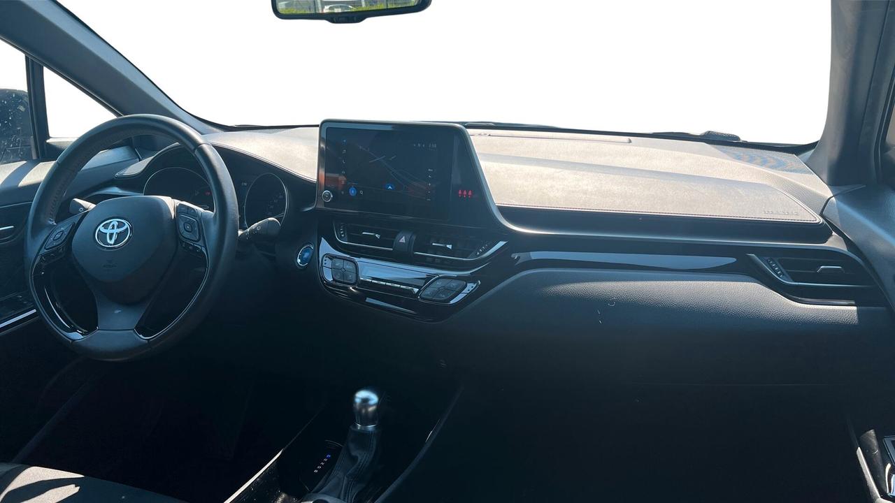 Toyota C-HR 1.8 Hybrid E-CVT Trend