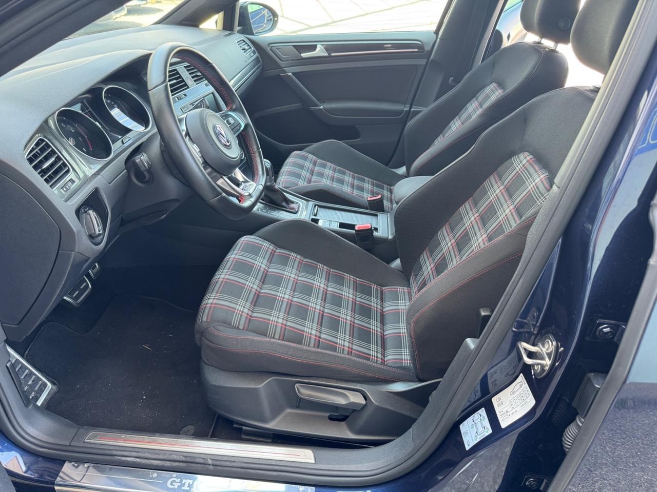 Volkswagen Golf GTI 2.0 TSI 5p. 2015