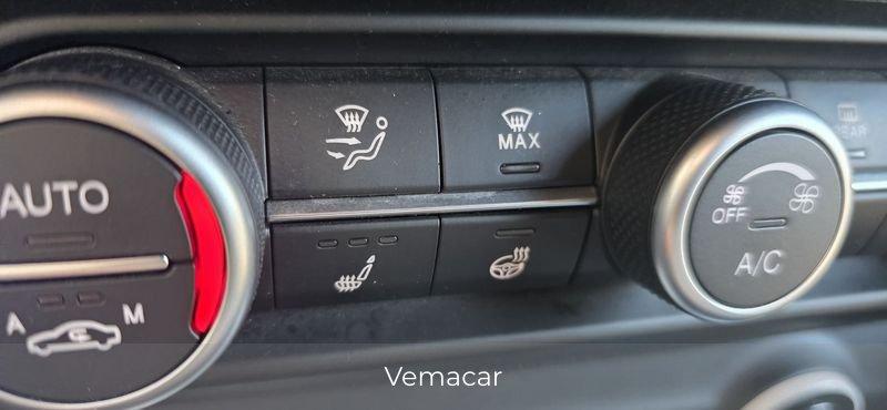 Alfa Romeo Stelvio 2.2 TDS 210CV Veloce AT8 Q4 con blocco differenziale