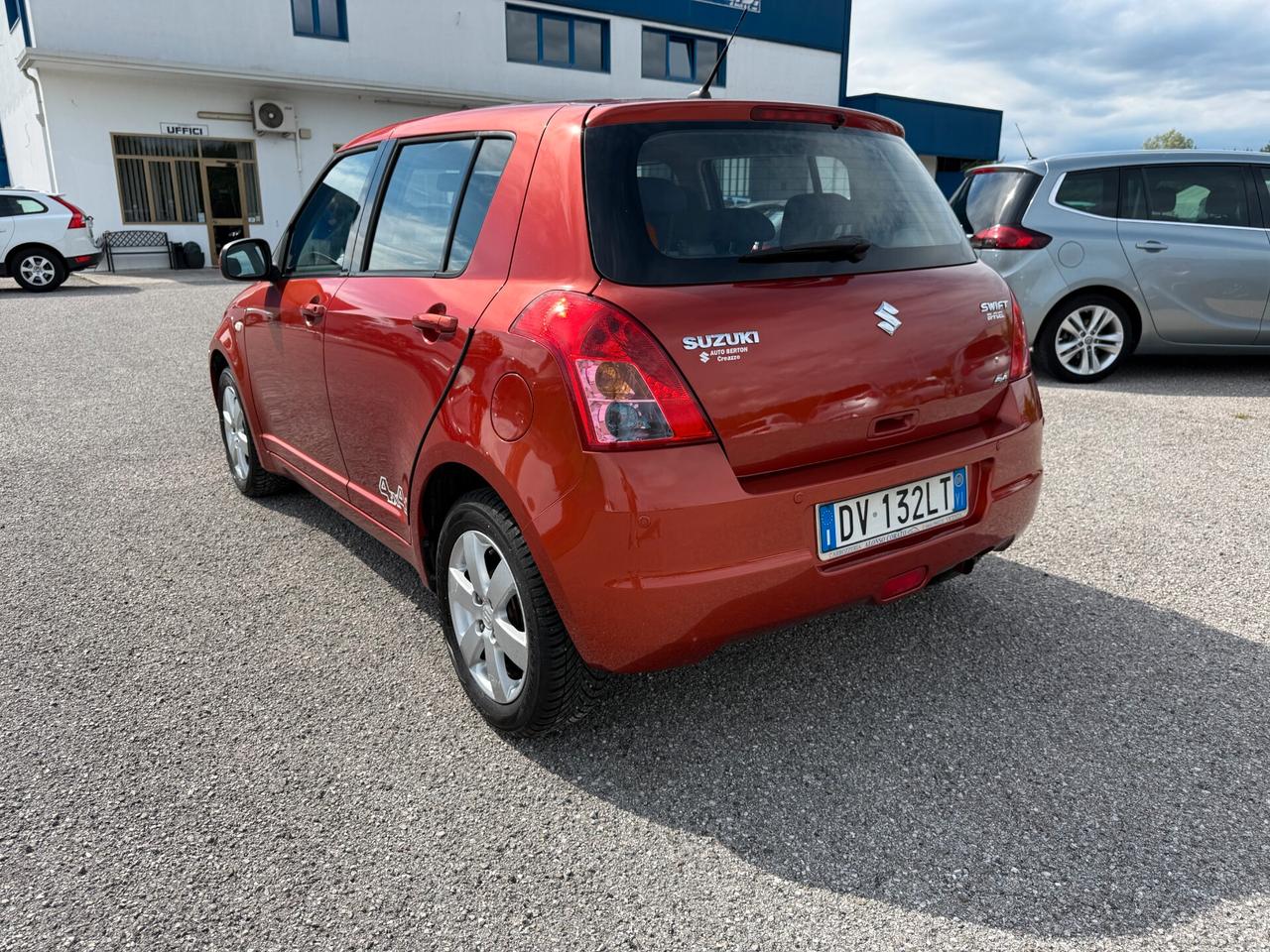 Suzuki Swift 1.3 Benz/Gpl 4x4 5p.