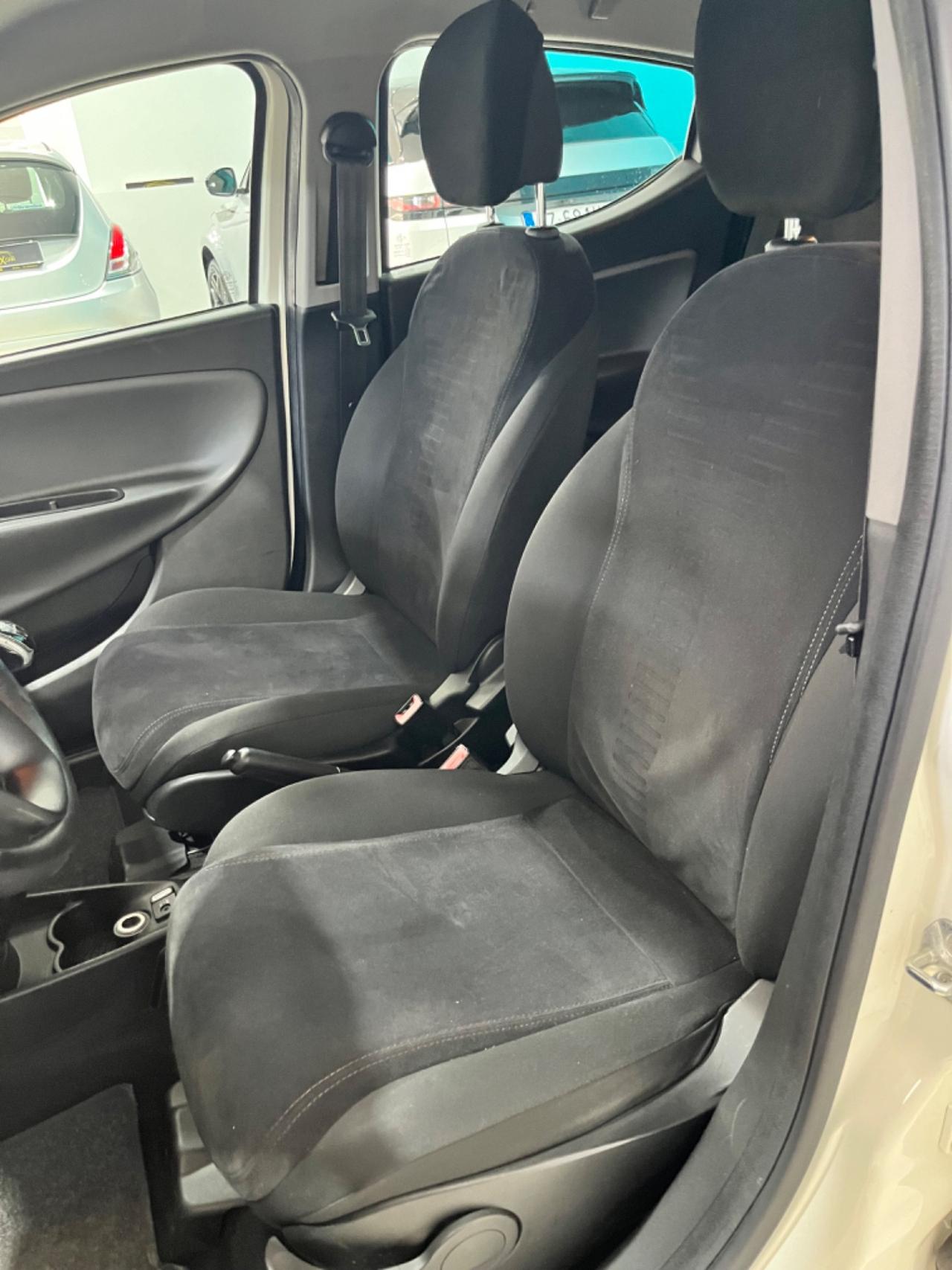 LANCIA YPSILON 2013 METANO *UNICOPROPRIETARIO